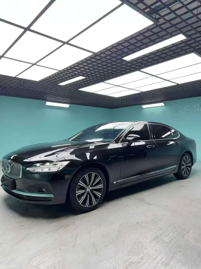 沃尔沃S90 正面外观二