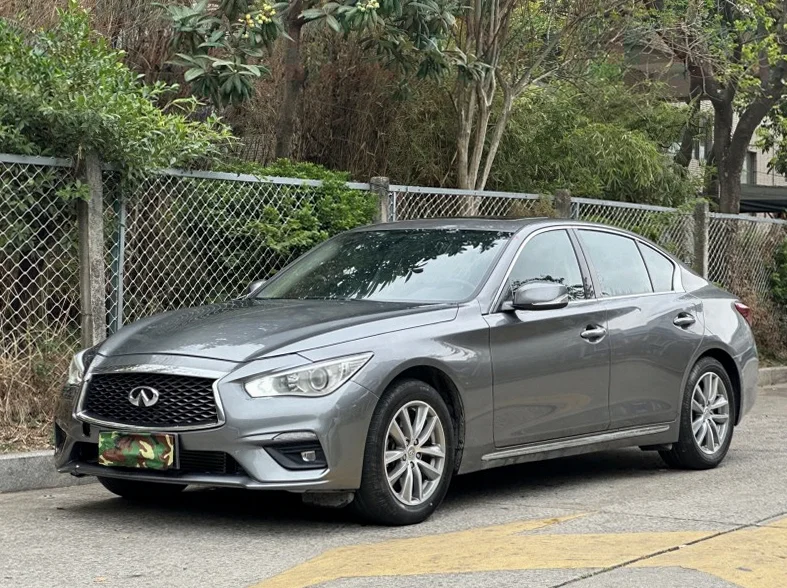 英菲尼迪Q50L 正面外观三