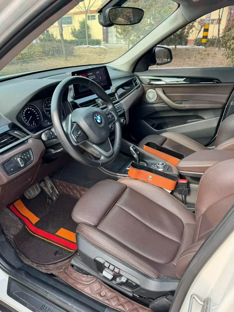 X1宝马 内饰后排