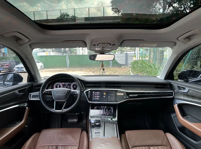 奥迪A6L 后面外观一