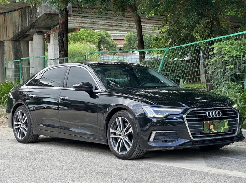 奥迪A6L 正面外观二