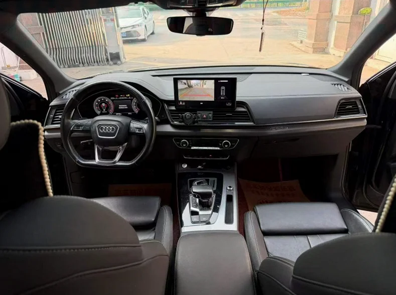 奥迪Q5 后面外观二