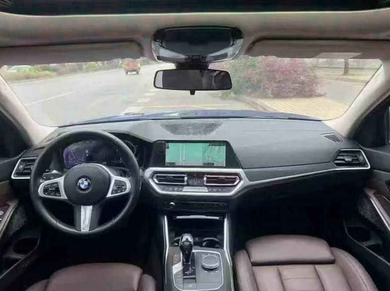 宝马3系 后面外观二