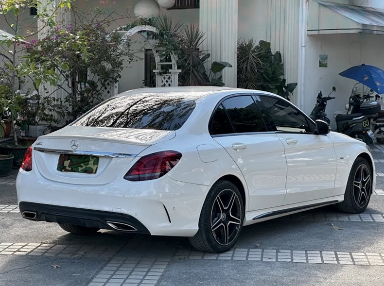 奔驰C 内饰后排