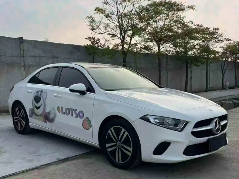 奔驰A 正面外观三