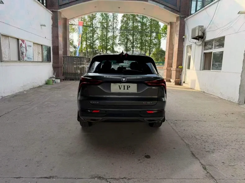 长安汽车CS75 驾驶室