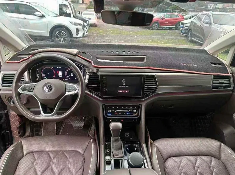 大众威然 内饰后排