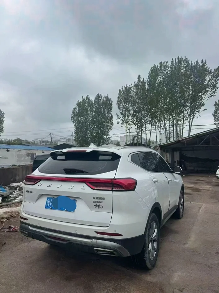 哈弗H6 后面外观三