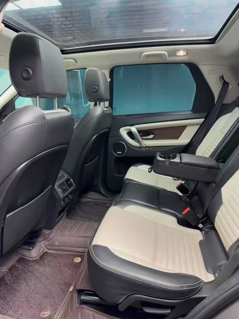 路虎发现神行 后面外观二