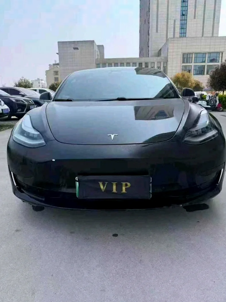 特斯拉MODEL 正面外观二