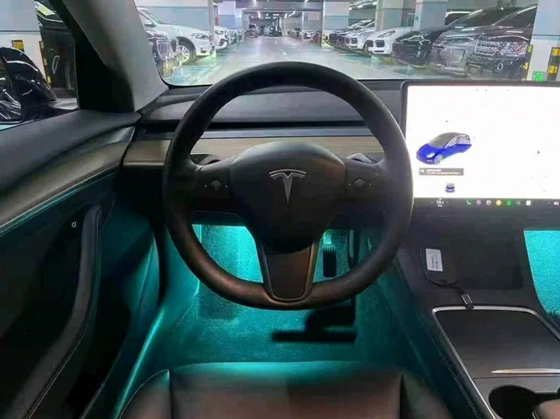 特斯拉MODEL 后面外观二