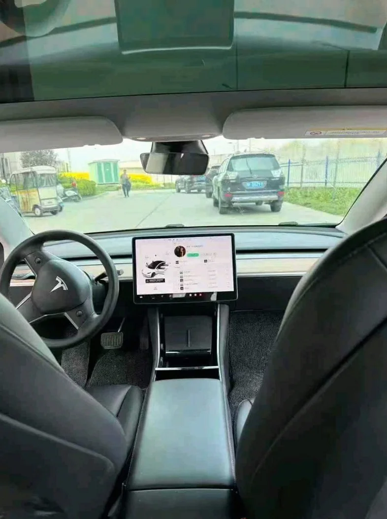 特斯拉MODEL 内饰前排