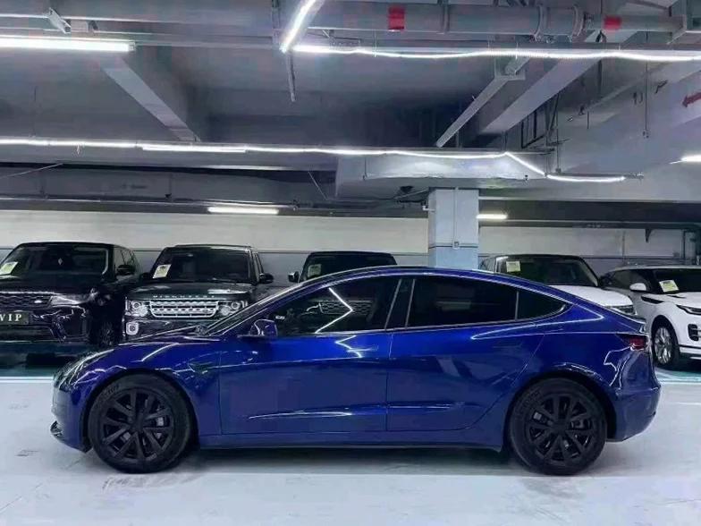 特斯拉MODEL 后面外观三