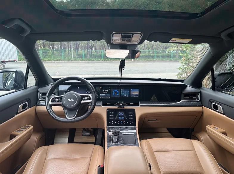 理想ONE 后面外观一