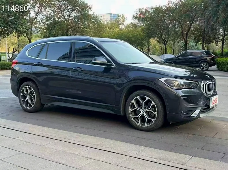 X1宝马 正面外观二