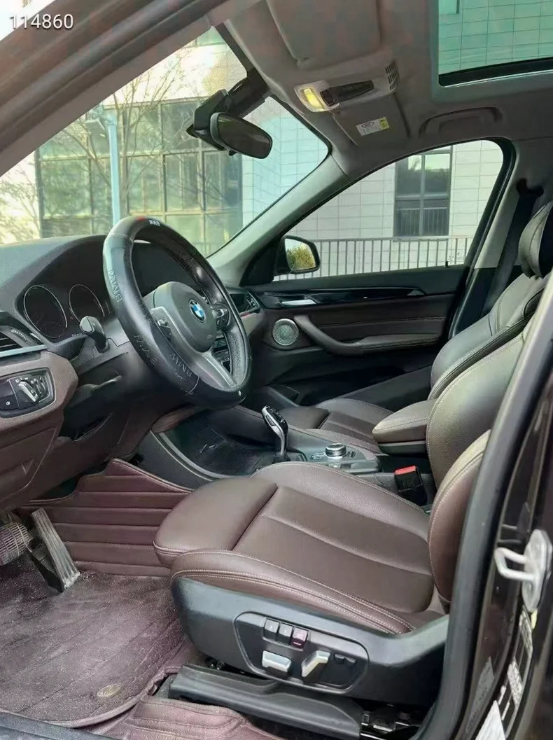 X1宝马 后面外观一