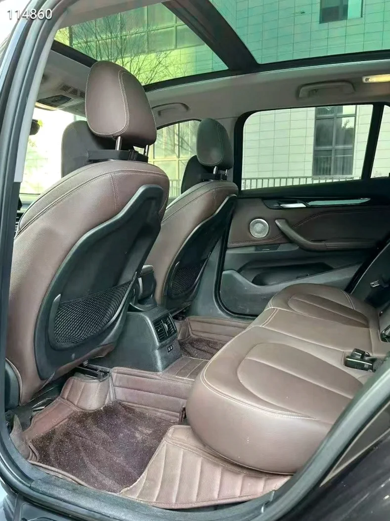 X1宝马 后面外观三