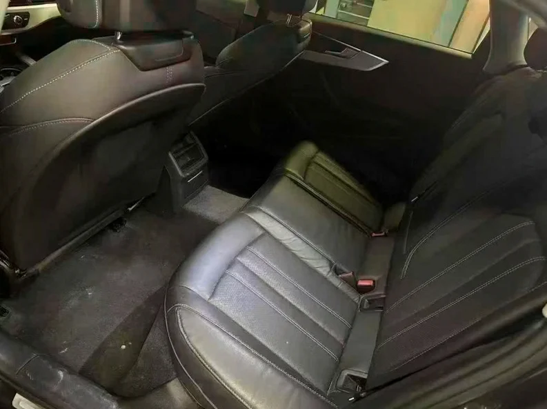 奥迪A4L 后面外观三