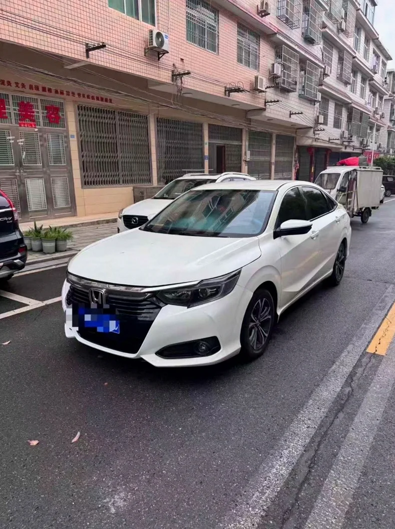 本田凌派 正面外观二