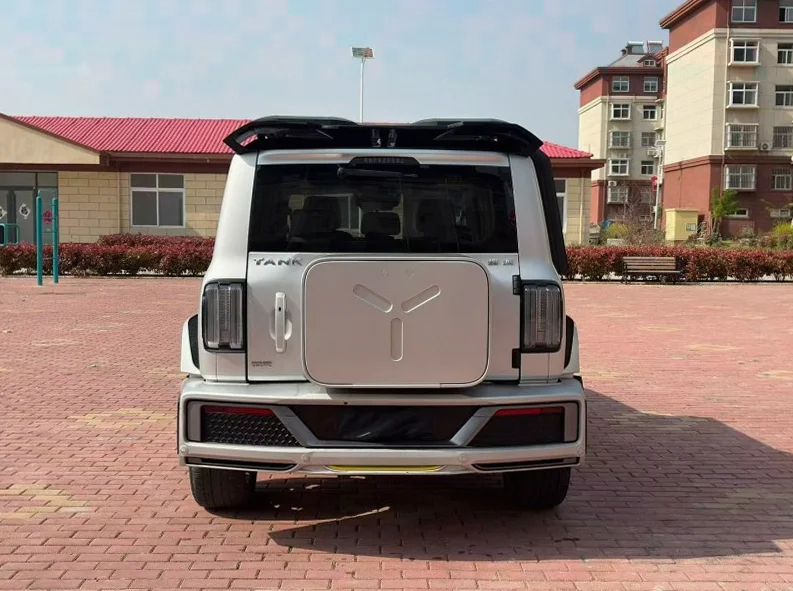 长城汽车坦克 后面外观三