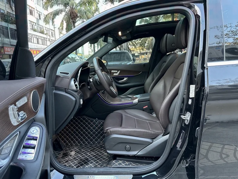 奔驰GLC 后面外观三