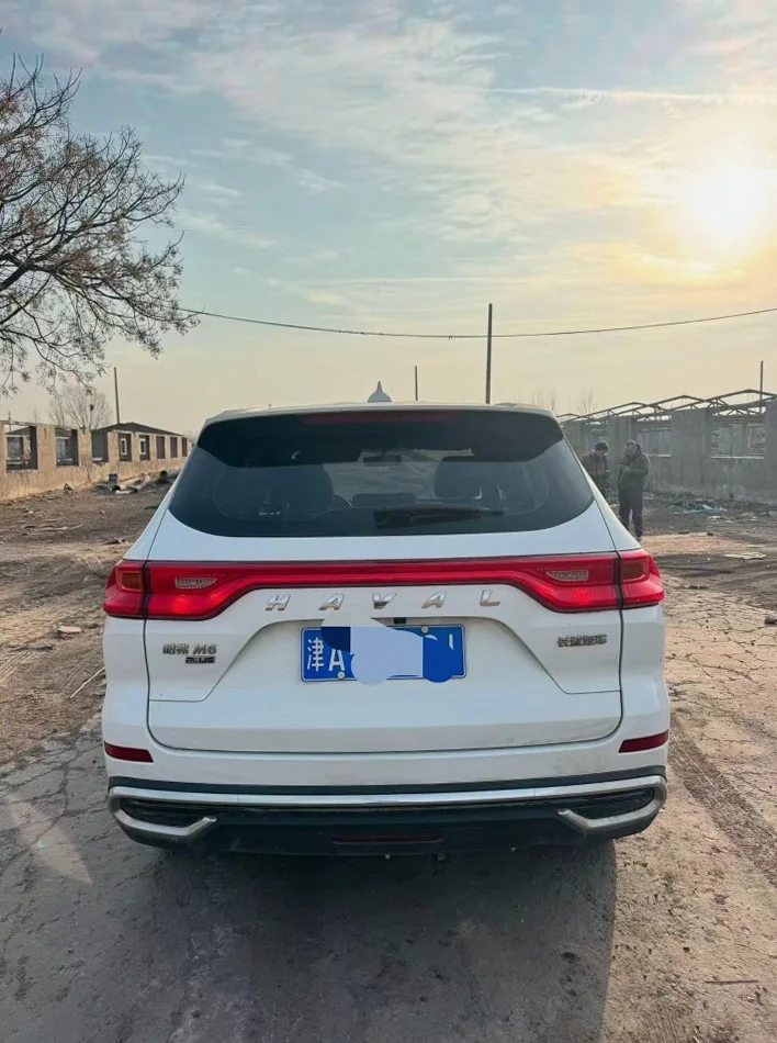 哈弗M6 后面外观二