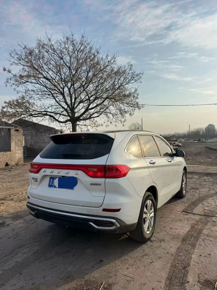 哈弗M6 正面外观三