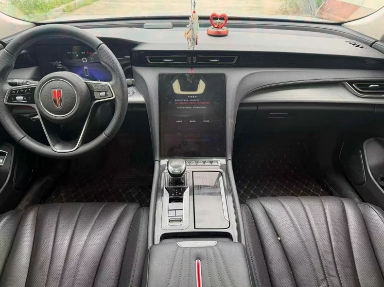 红旗H5 后面外观二