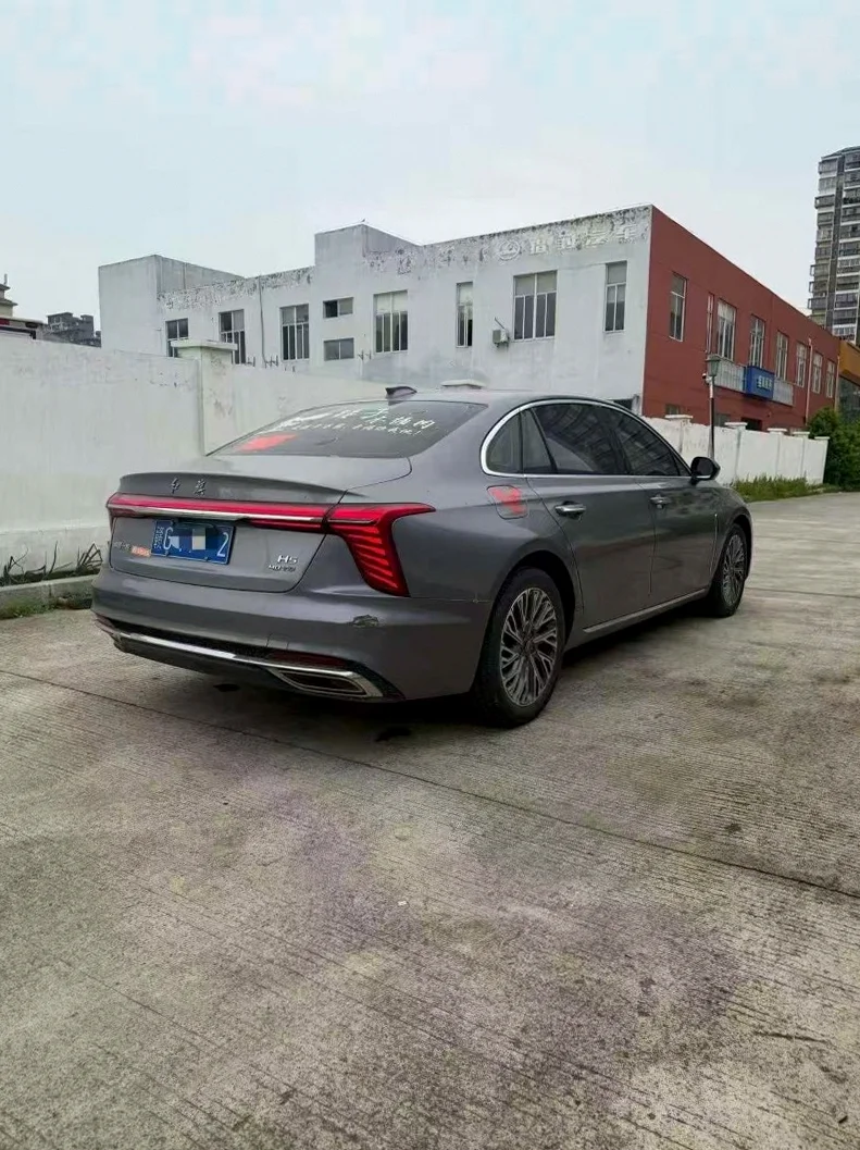 红旗H5 内饰前排