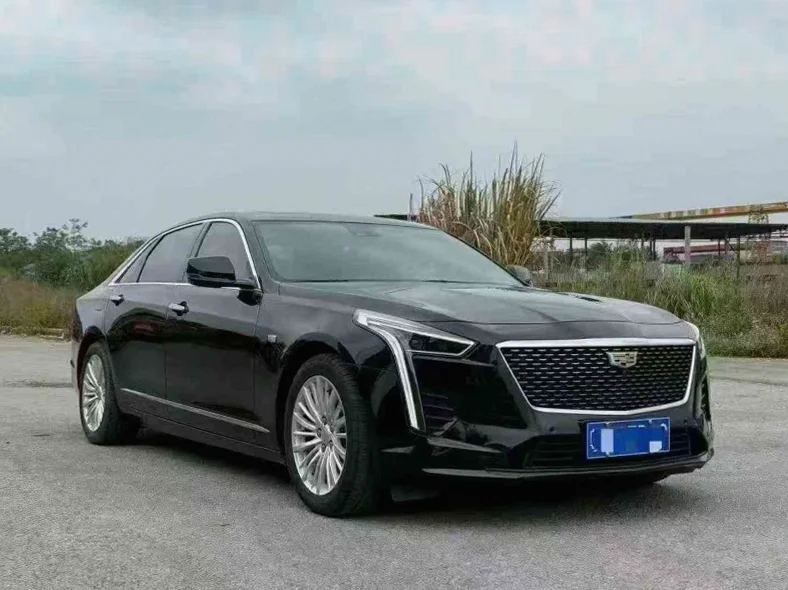 凯迪拉克CT6 正面外观三