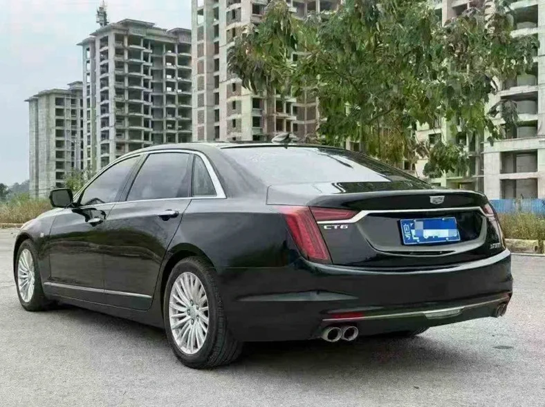 凯迪拉克CT6 内饰前排