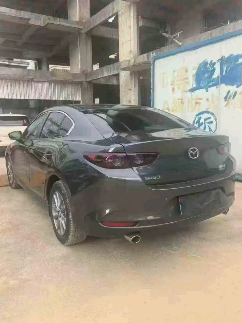 马自达昂克赛拉 驾驶室