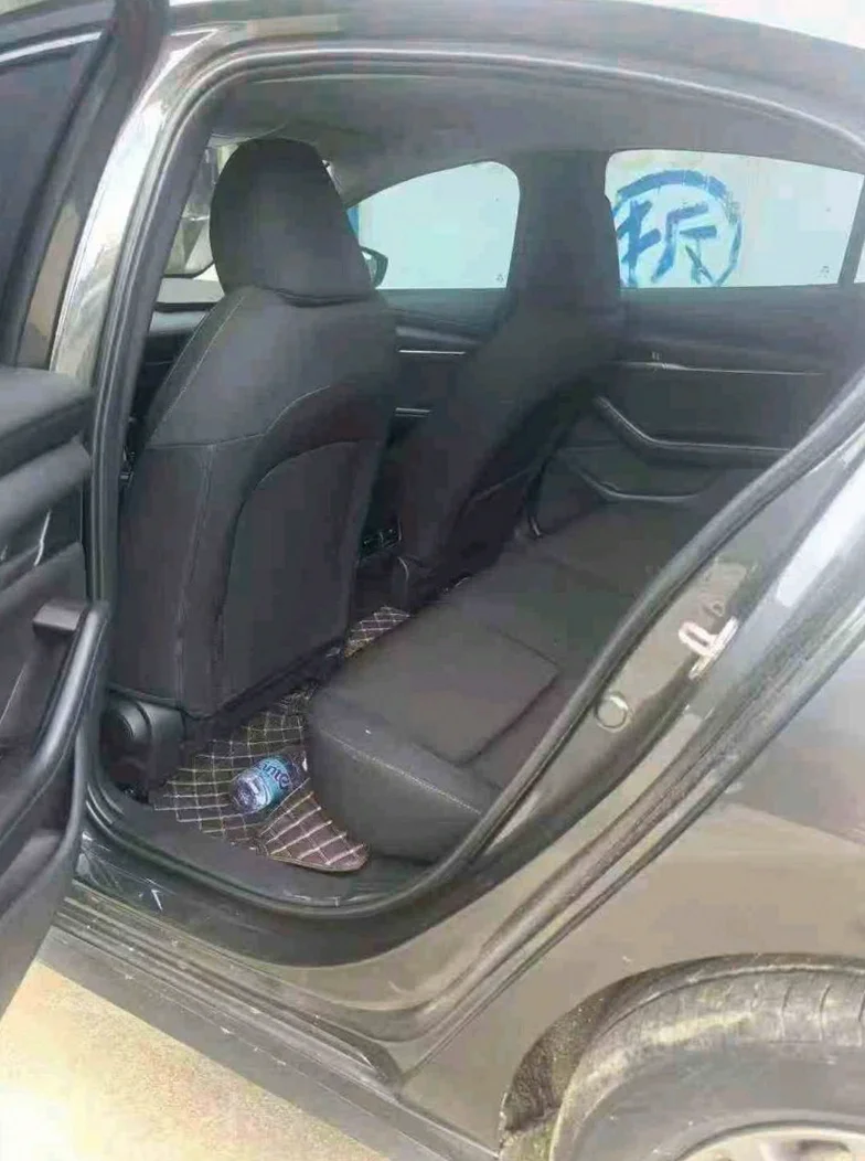 马自达昂克赛拉 后面外观三