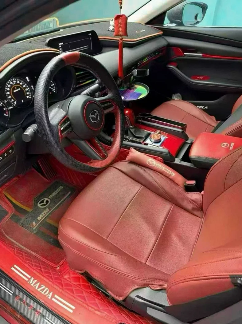 马自达昂克赛拉 后面外观二