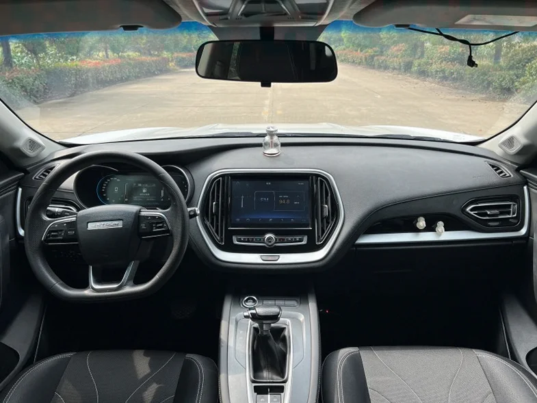 奇瑞捷途 驾驶室