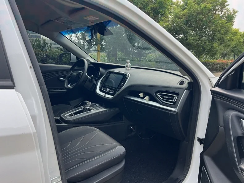 奇瑞捷途 内饰后排