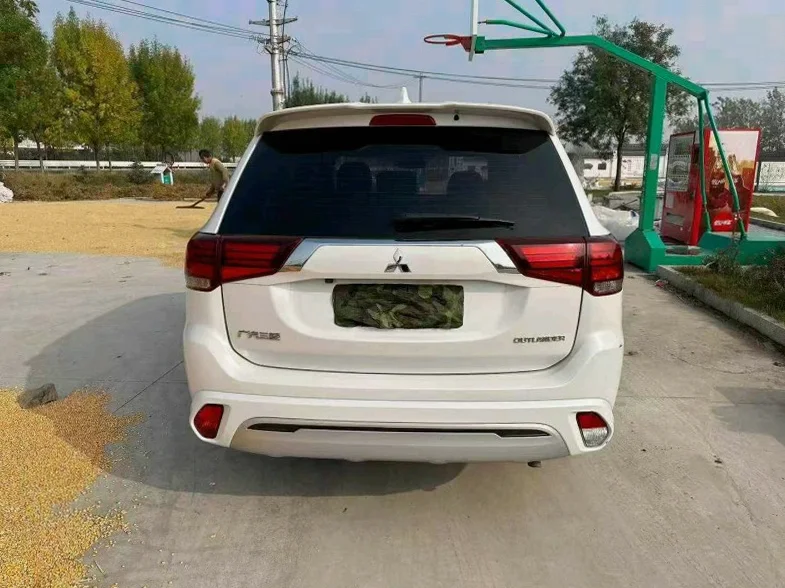 三菱欧蓝德 正面外观三