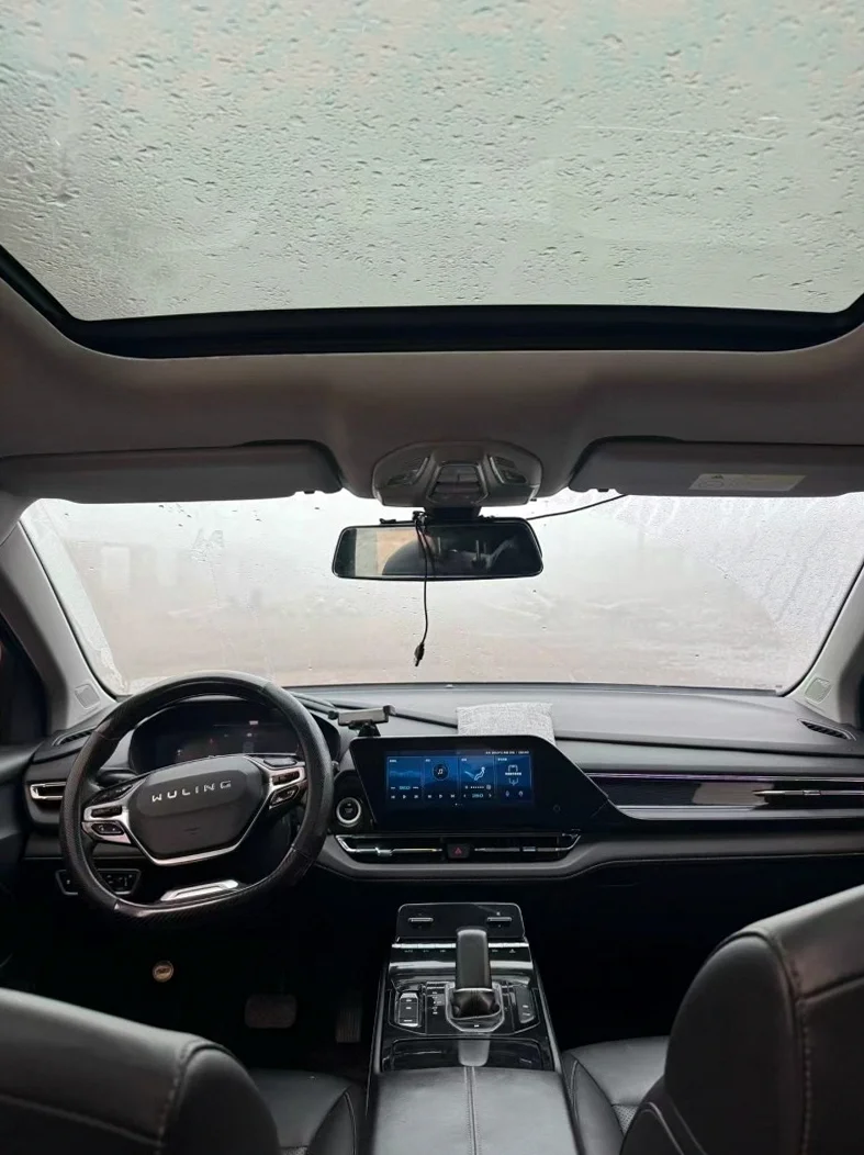 五菱汽车凯捷 内饰前排