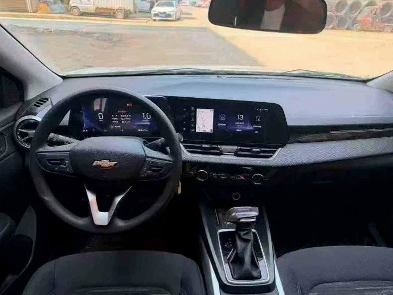 雪佛兰科鲁泽 内饰前排