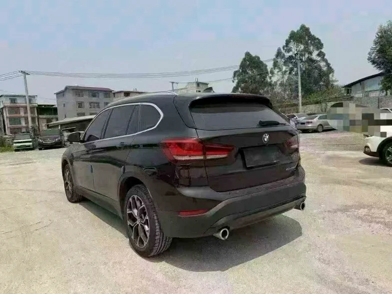 X1宝马 驾驶室