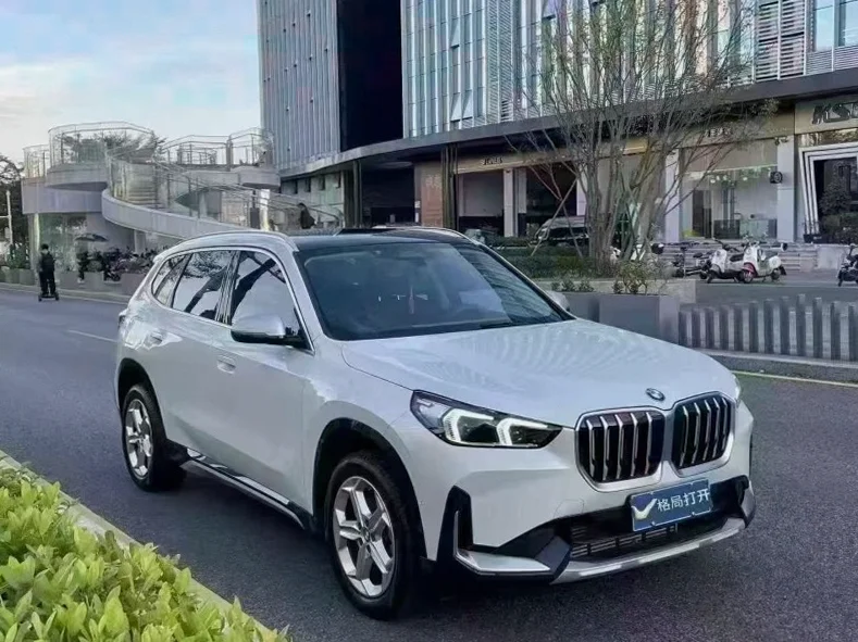 X1宝马 正面外观二