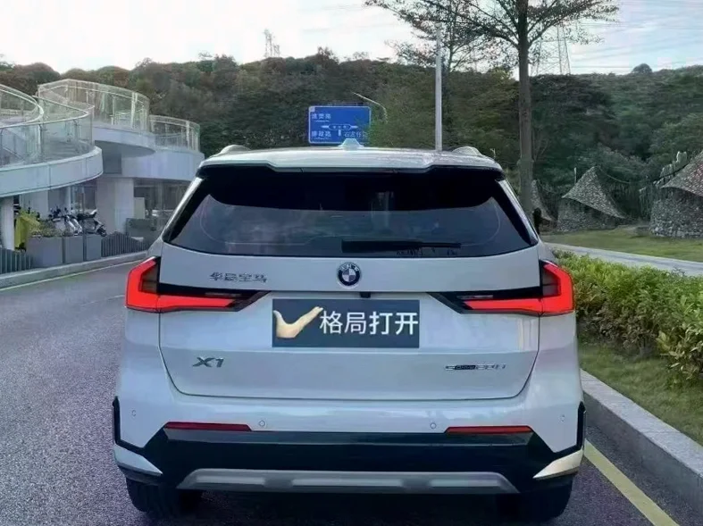 X1宝马 驾驶室