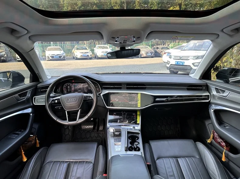 奥迪A6L 后面外观一