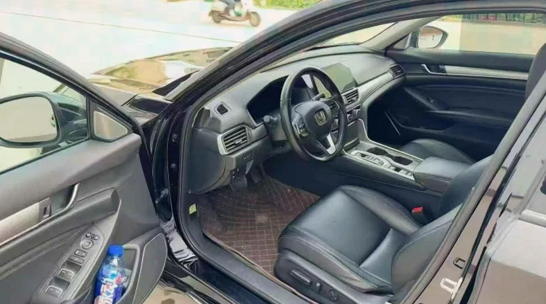 本田雅阁 后面外观二