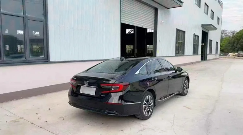 本田雅阁 内饰后排