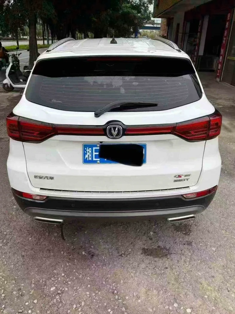 长安汽车CS75 驾驶室