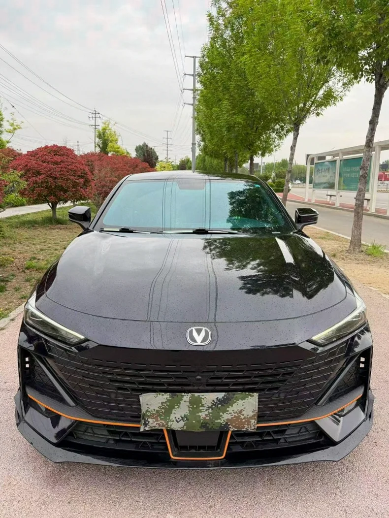 23年长安UNI-V 1.5T自动顶配