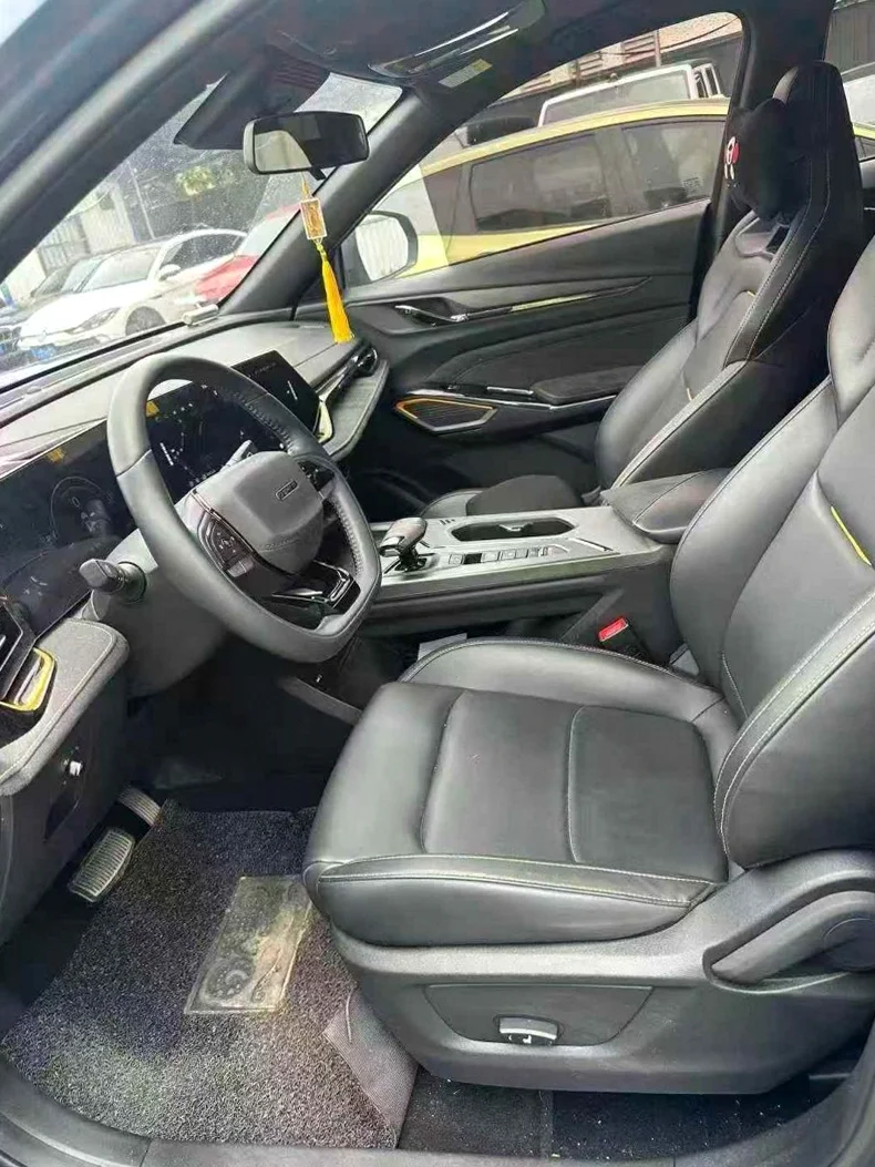 长安汽车欧尚 内饰前排