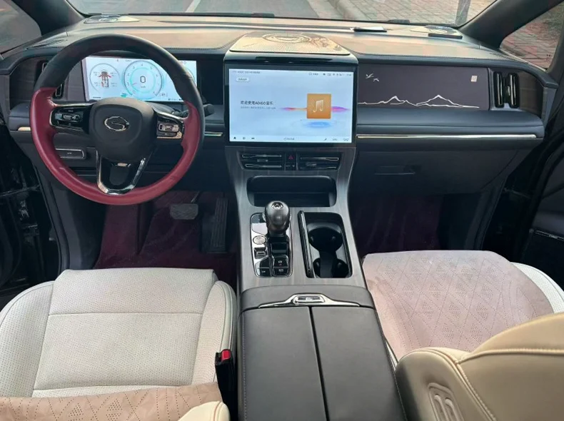 传祺M8 后面外观三