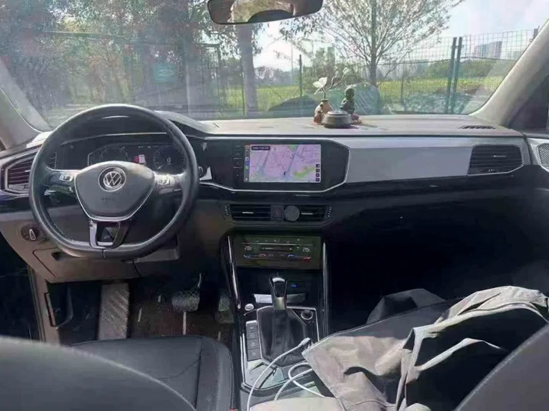 大众探岳 后面外观一